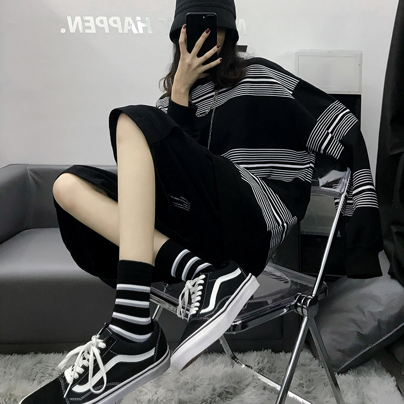百搭休闲男女情侣款涤棉拼色条纹图片