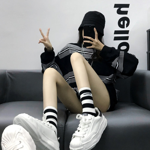 休闲百搭情侣，男女涤棉条纹