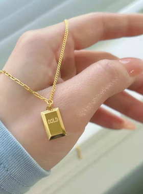 跨境热销欧美暴富小金砖项链钛钢18k金吊坠镀金高级不掉色锁骨链