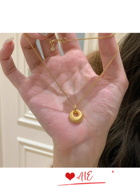 镀K金拉丝金驼驼吊坠项链女高级感锁骨链