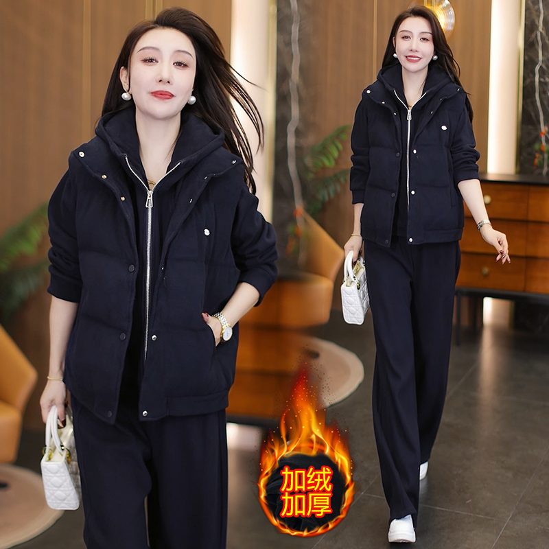 实拍2025秋冬新款洋气减龄显瘦加绒加厚连帽卫衣马甲阔腿裤三件套