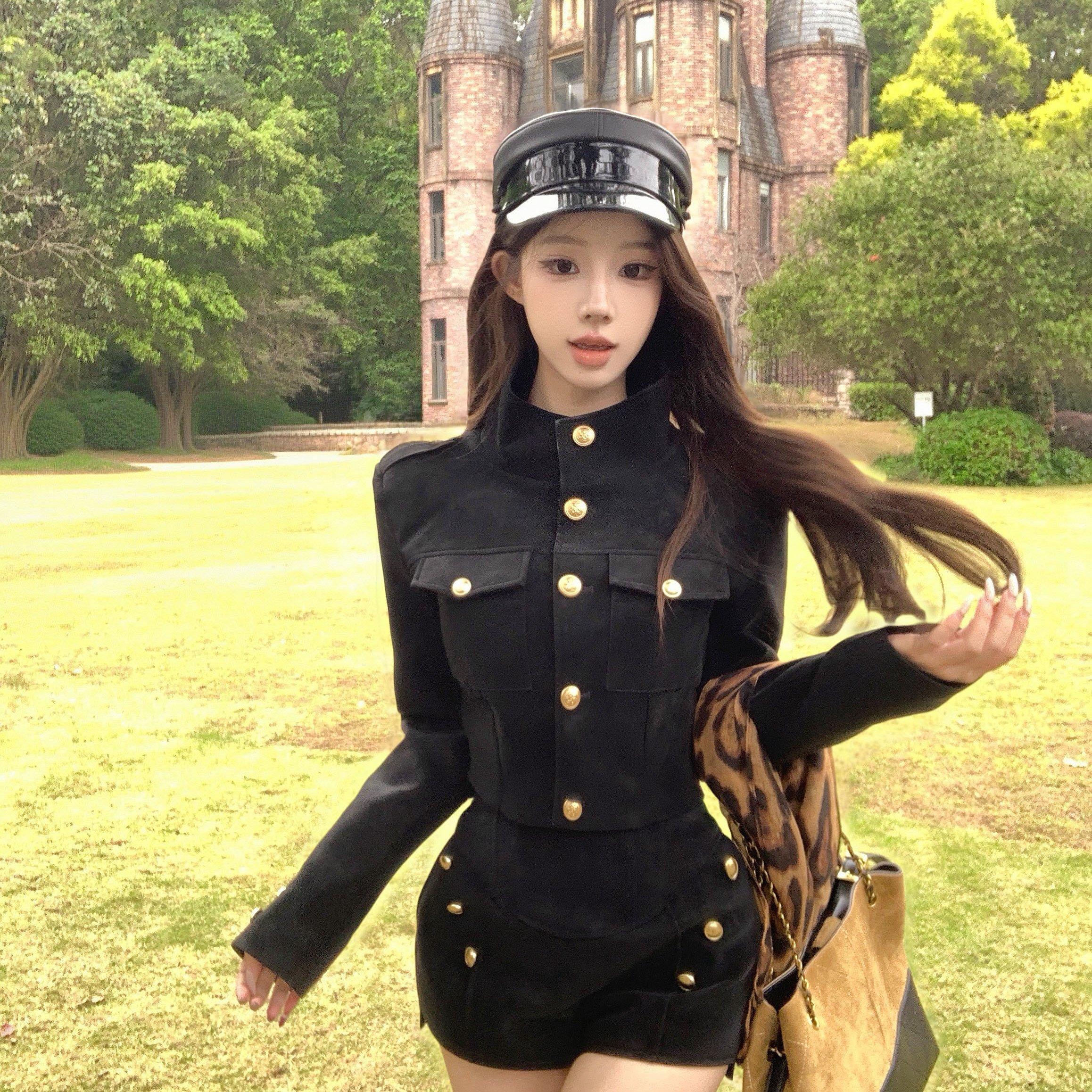 实拍实价 英区大小姐时尚高级套装设计感立领外套高腰短裤两件套