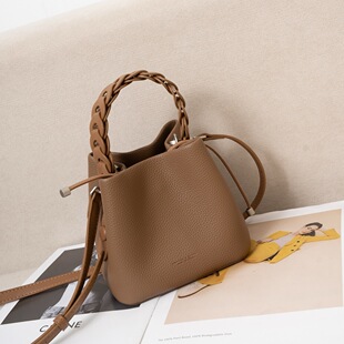 菜篮子包包女式2025新款质感百搭手提单肩斜挎包女款真皮水桶女包