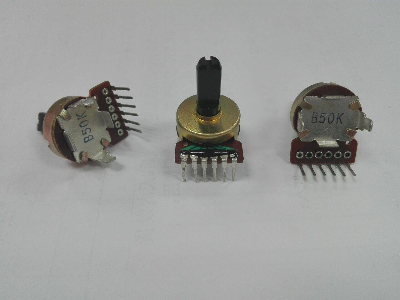 wh172 b50k 6脚 单排 b 50k 单连 电位器 半轴d型柄长15mm 一只价