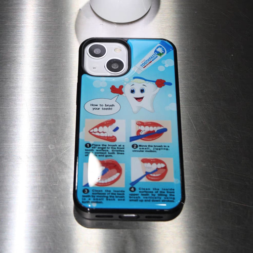 ins风创意搞怪刷牙亚克力黑边适用于苹果iPhone16promax1312pro小米1415Pro华为mate60p70三星S23防摔手机壳
