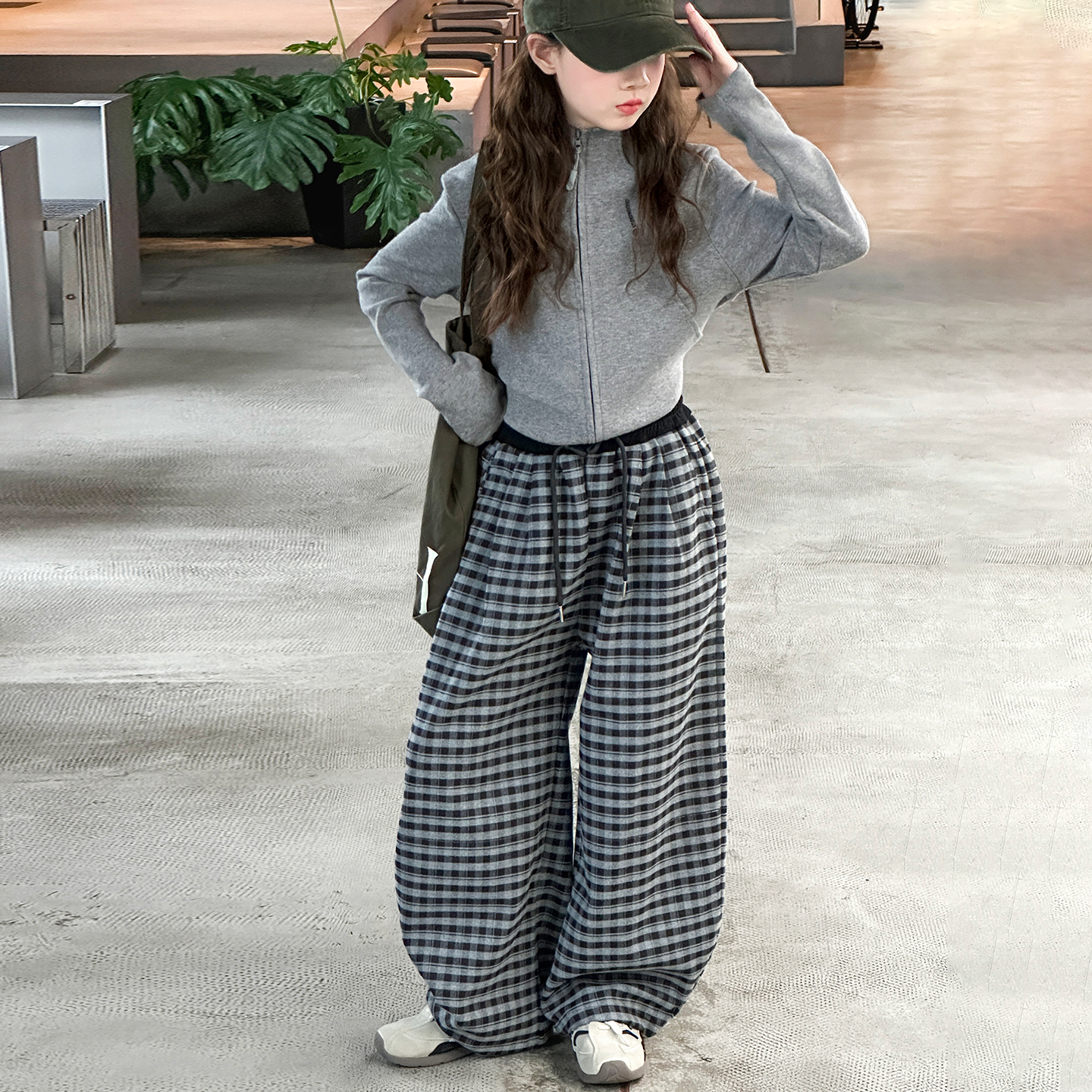 【亲子装】女童春秋款灰色开衫上衣弯刀格子裤中大童秋季休闲套装