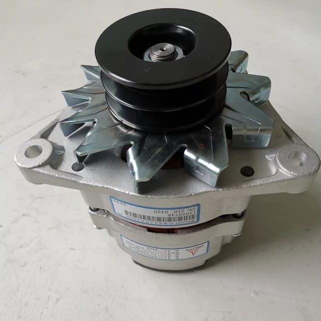 适用潍柴道依茨发电机13024500发电机30铲车发电机mdac3232 02