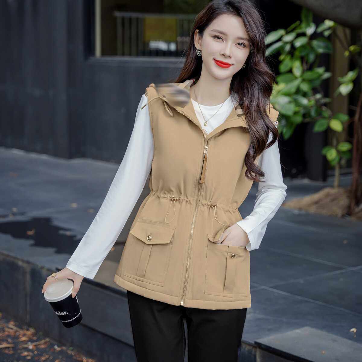 高端羽绒棉马甲女欧美外穿坎肩背心连帽马夹显瘦外套BIABETTY正品