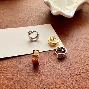 白榆纹理素圈耳环耳饰低调轻奢复古精致简约时尚通勤百搭S999银针