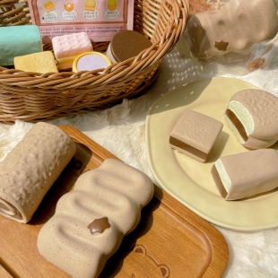 木吉食玩慢回弹可可拿铁秋日特供梦龙派奶油条饼干仿真食物捏捏乐