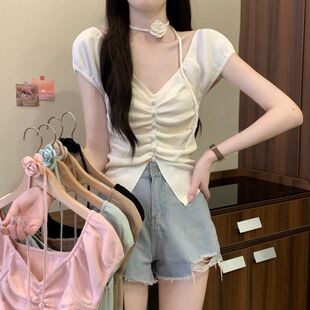 白色V领不规则针织上衣女夏季卡腰一字肩V领甜辣立体花朵挂脖T恤
