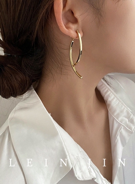 长款显脸瘦几何金属交叉耳钉耳环简约冷淡气质通勤蚊香盘耳夹女