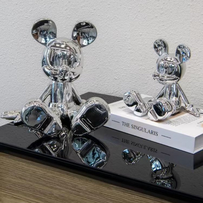 简约现代米奇老鼠雕塑卡通玩偶摆