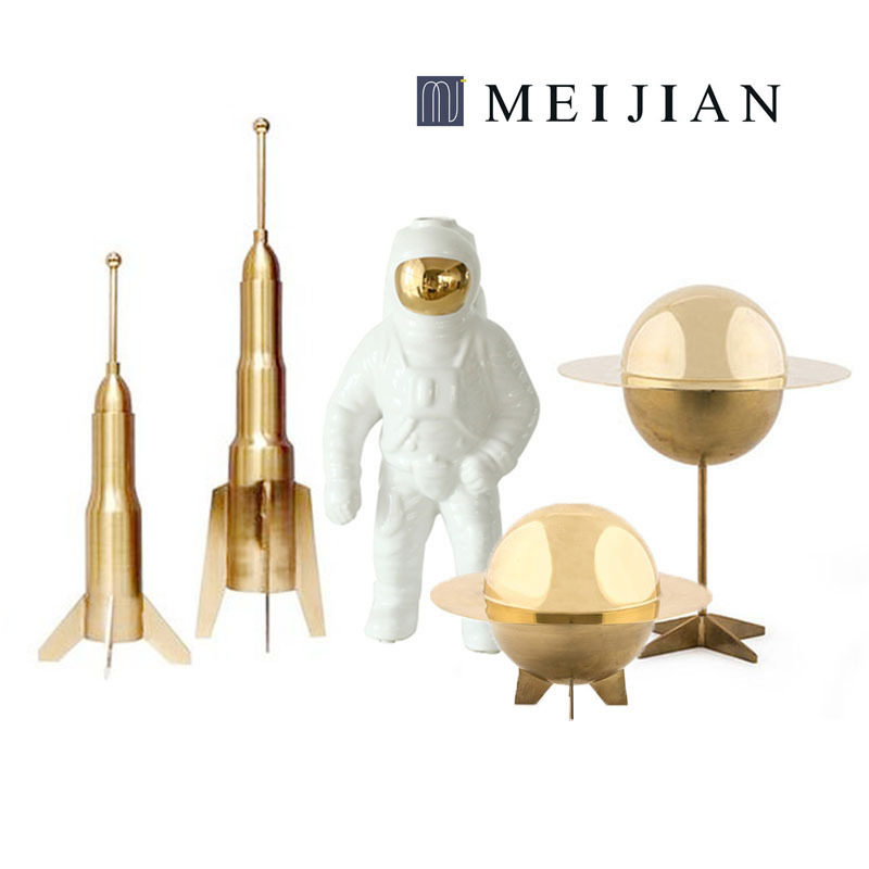 金色星球摆件宇航员太空模型北欧