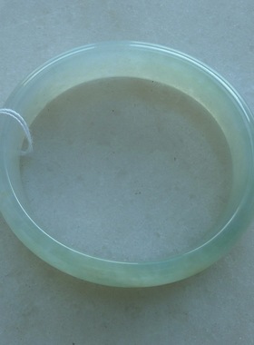 冰种水灵晴水绿贵妃手镯54.1-47.6天然A货翡翠