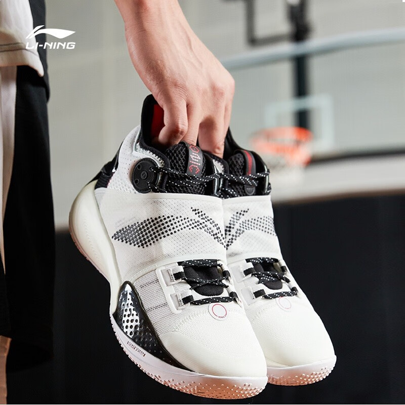 专业篮球鞋李宁减震中帮