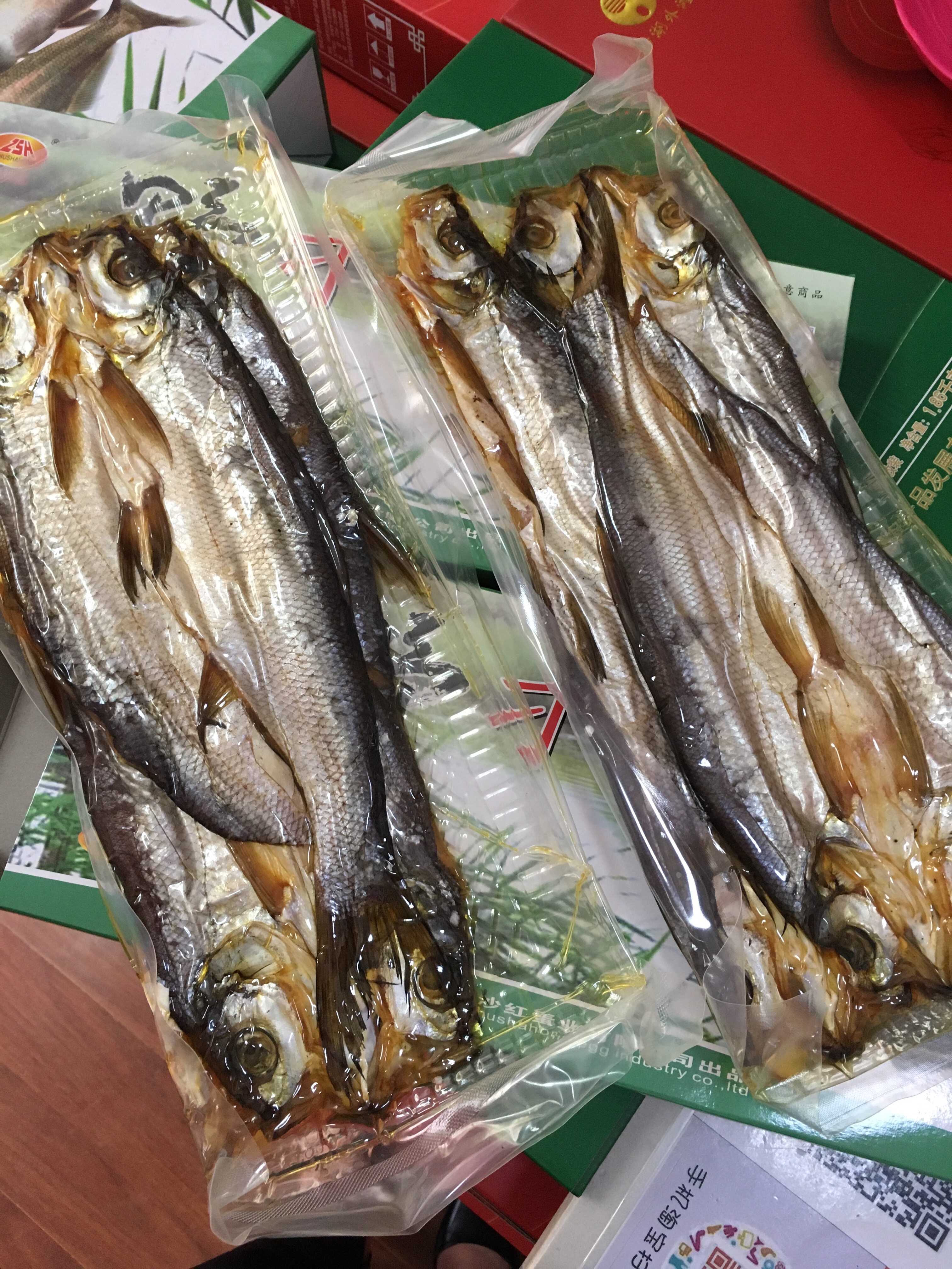 淡水刁子鱼干750g翘嘴白鱼干整条大鱼干湖北仙桃特产礼盒装