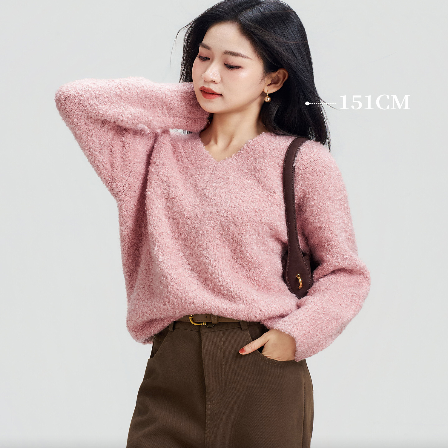 柒量一裁小个子粉色V领毛衣