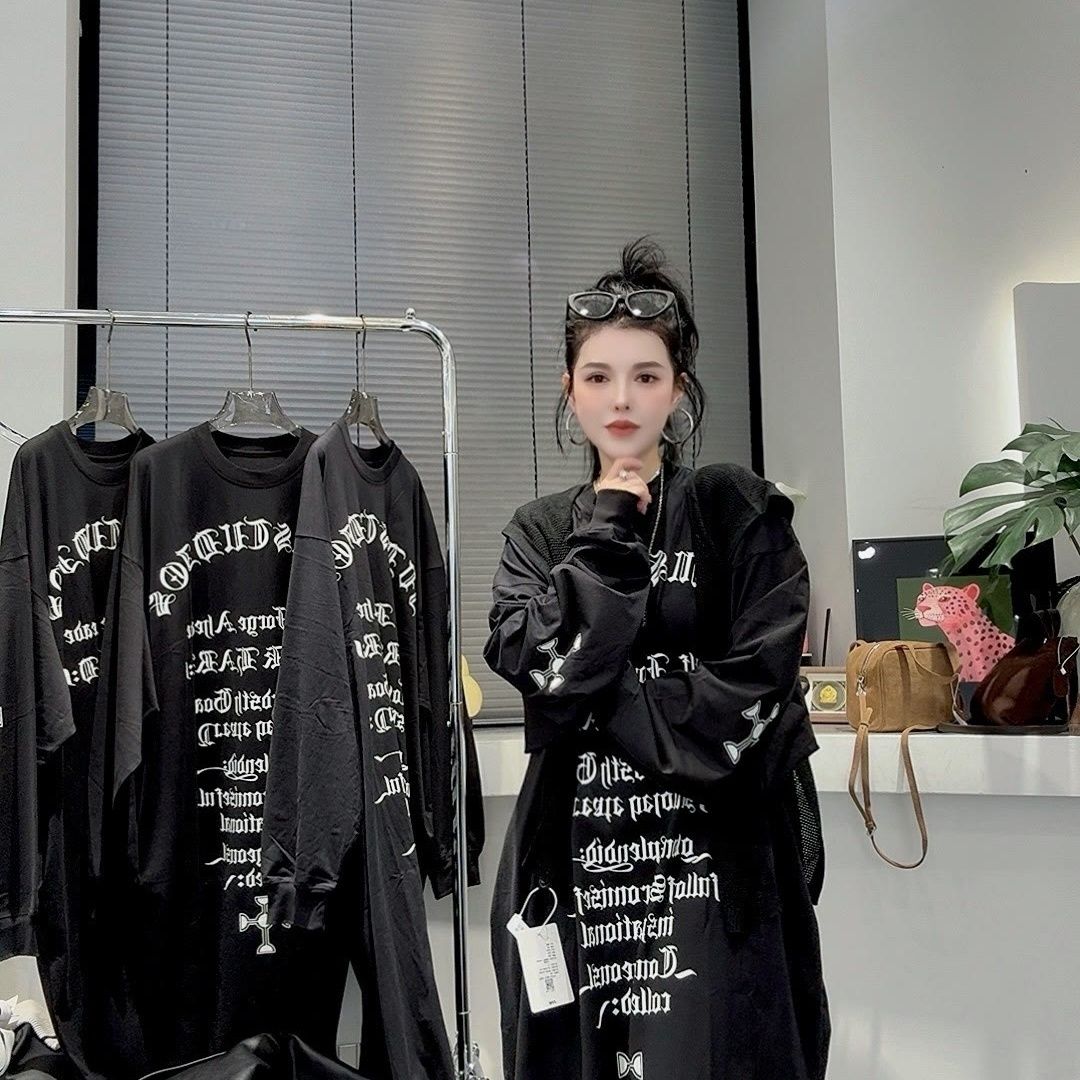 漂亮冷淡系度假风宽松休闲黑色字母印花圆领长袖t恤连衣裙女秋季