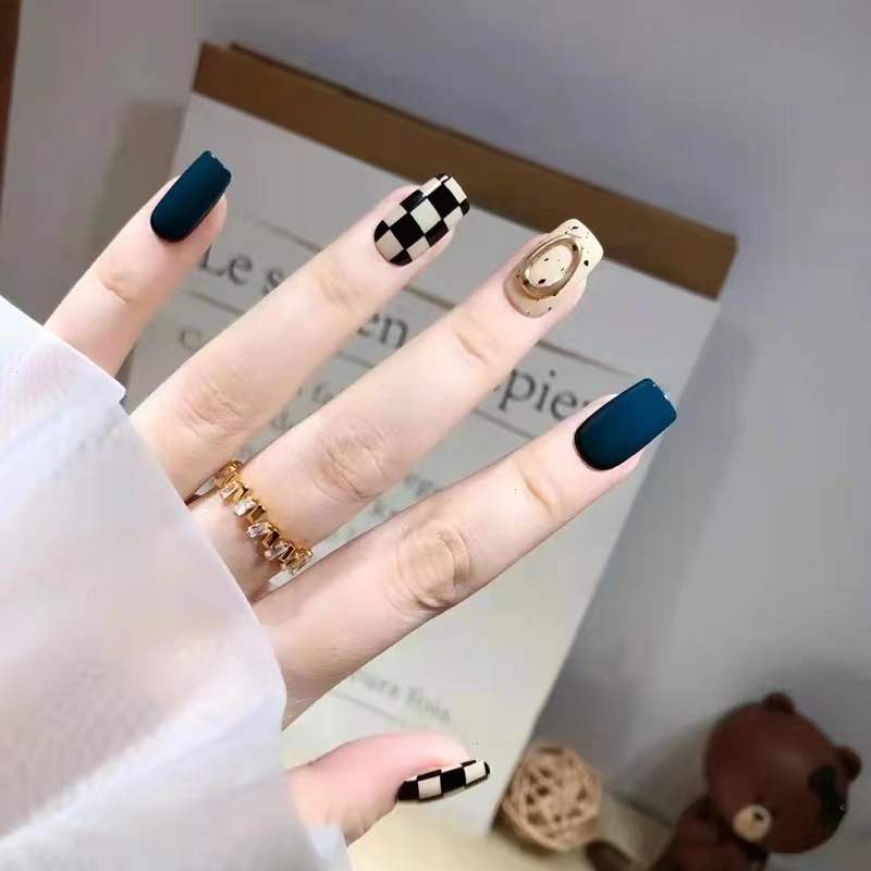 棋盘格穿戴甲手工定制