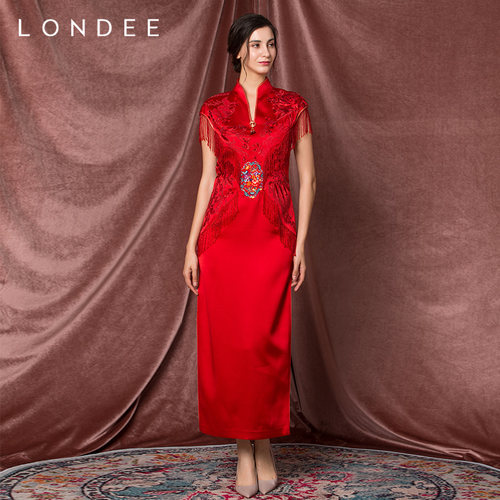 【婚庆特惠】Londee/龙笛手工流苏绣花富贵红装旗袍礼服8S36669