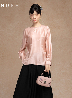 Londee/龙笛新中式国风提花打底衫气质衬衫百搭缎面上衣女5S22262
