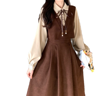 微胖女孩大码赫本风Polo领长袖假两件连衣裙秋冬季灯芯绒背带裙子