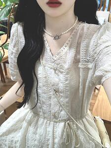 新中式刺绣连衣裙女夏v领小个子温柔风气质收腰甜美仙女初恋长裙