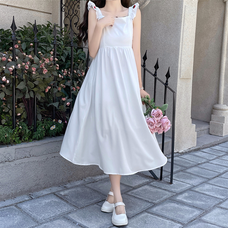 飞飞袖吊带连衣裙女夏季初高中学生设计感小众方领气质白色长裙子