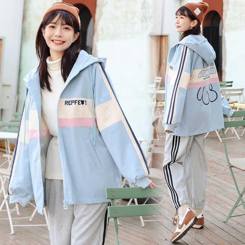 2025春秋新款初中学生风衣中长款高中女孩外套女士可爱卡通棒球服