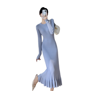 配大衣的内搭鱼尾针织连衣裙春秋冬季法式过膝长款修身打底毛衣裙