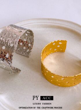 宽面手镯电镀宽面褶皱镂空开口手镯欧美潮流百搭手环简约个性手饰