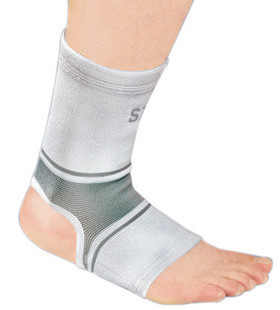 STAR世达运动护踝护具踝关节护套XD130W一只装