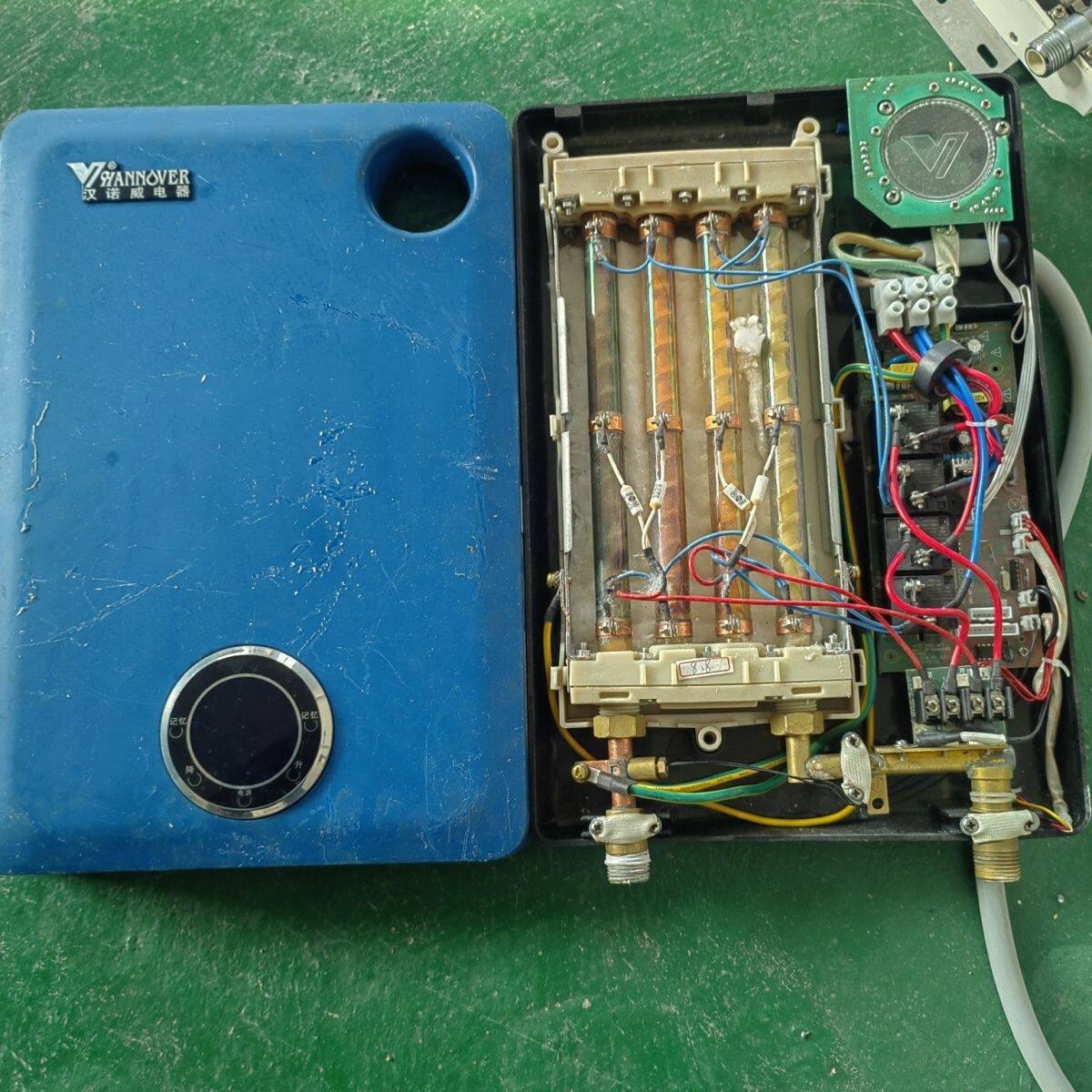 汉诺威即热式热水器电路板维修光芒热水器发热体维修