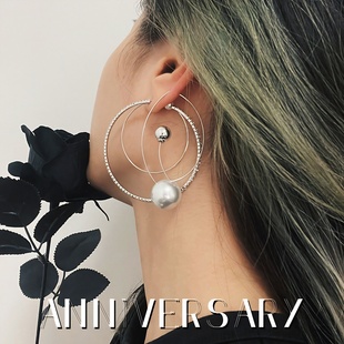 小众设计高级感耳饰不对称闪钻大圈圈珍珠耳环女2025年新款 潮耳钉