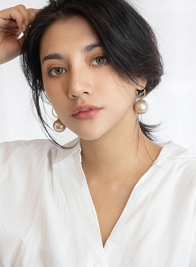 大珍珠耳环香槟色珍珠耳饰气质百搭高级感耳钉s925银针复古女耳坠