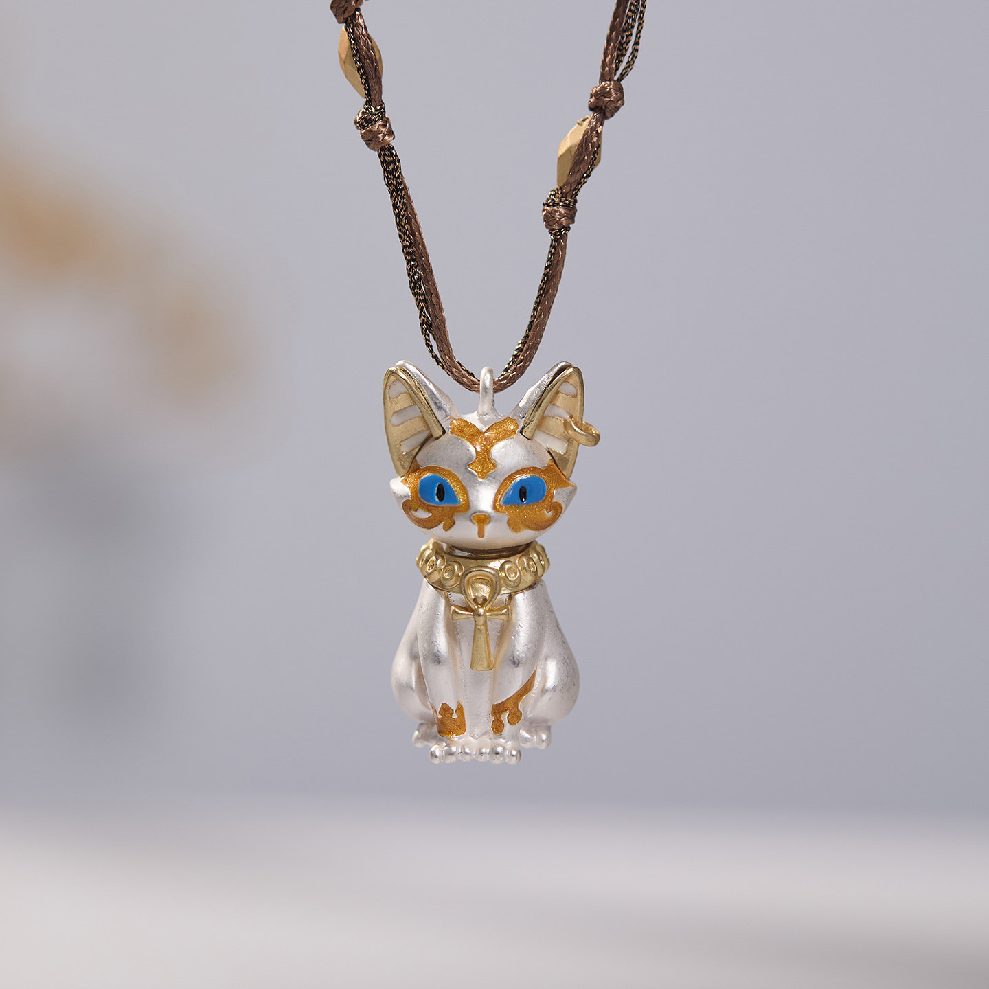 法式潮玩埃及猫白色滴釉毛衣项链