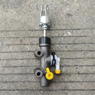 适配江淮顺畅底盘合客安凯金旅宝斯通考斯特客车原装 离合器总泵A1