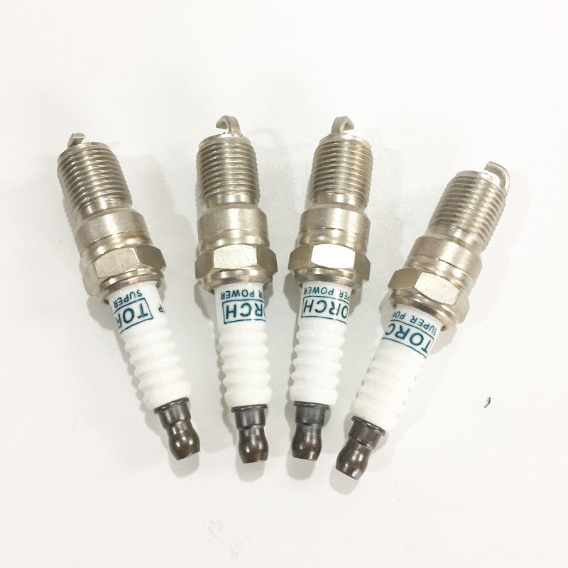 适用05-14经典福克斯 火花塞 火咀火嘴老款蒙迪欧铂金火花塞4支装
