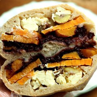 南瓜板栗红薯秋冬芋泥肉松鲁邦酸面包海街茶点