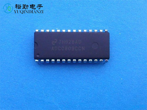 ADC0809CCN（A/D转换器）