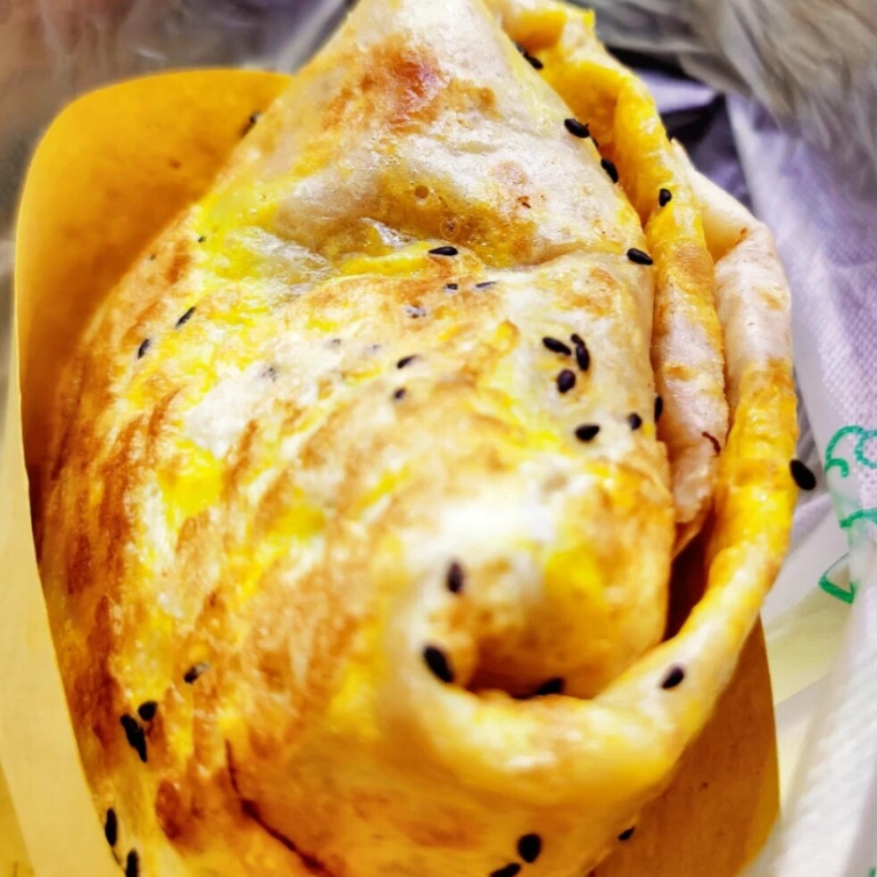 软煎饼果子技术配方教程商用软煎饼果子做法麪糊酱料薄脆制作商用