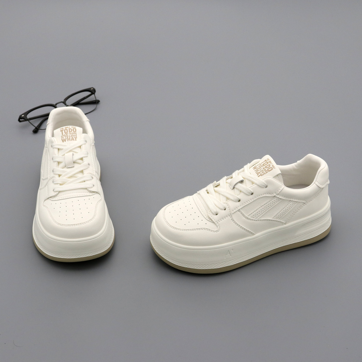 真皮小白鞋女学生板鞋2026春季百搭圆头松糕厚底轻便休闲鞋女单鞋,女鞋,休闲板鞋,淘宝优惠券,粉丝福利购,淘宝优惠卷