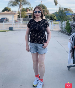 女款 T恤烫金全签名款 guess黑色短袖 Lisa姐姐美国直邮