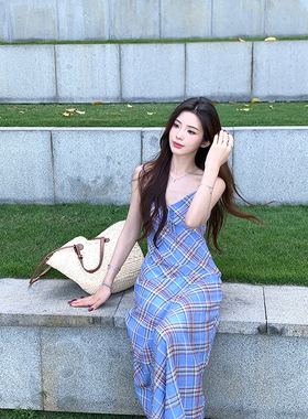 Adan 格纹吊带裙夏季韩版收腰显瘦显白V领撞色中长款A字连衣裙女