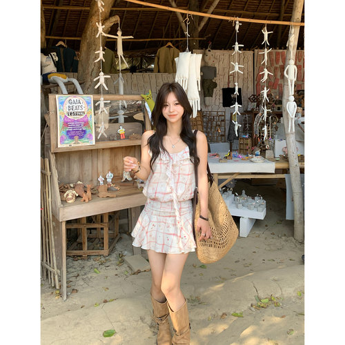 Adan 格纹印花荷叶边吊带裙夏季韩系气质显瘦低腰设计感连衣裙女