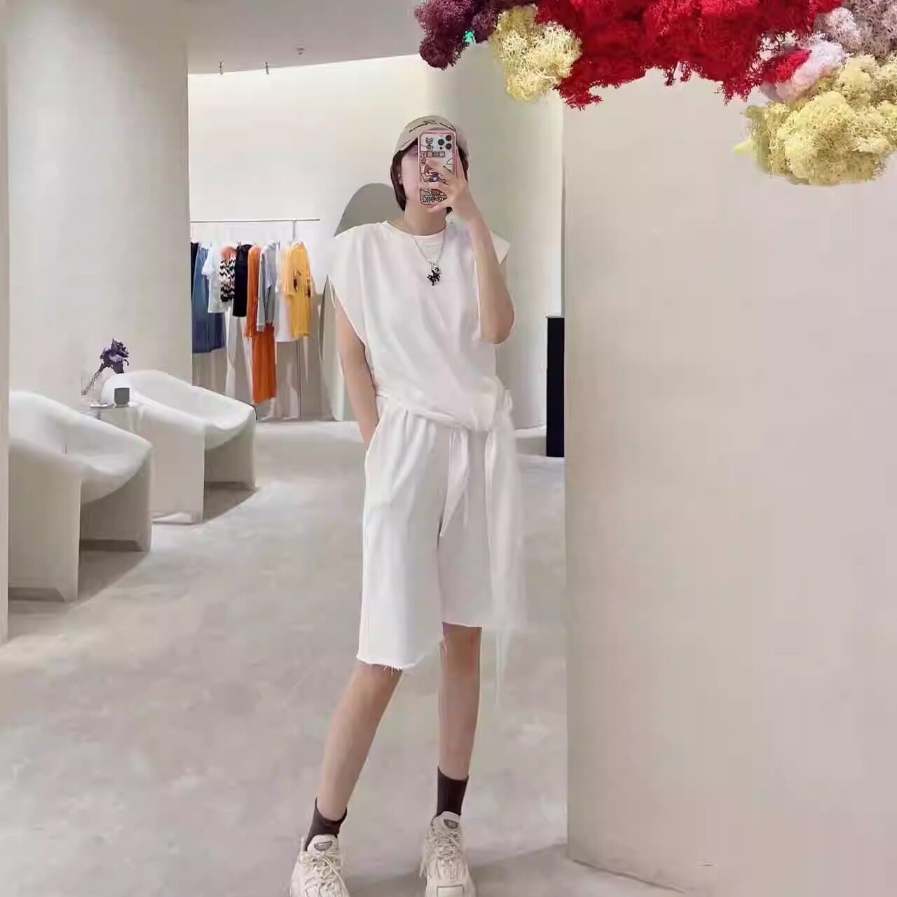 南油不规则背心+鞋印中裤两件套心清爽减龄甜美运动套装女阔腿裤