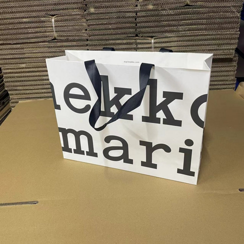 新款白牛皮礼品袋手提袋袜子羽绒纸袋卫衣纸袋