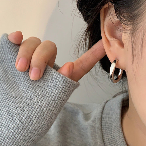小众高级感简约银色圆圈耳圈女