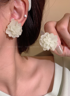 薄荷奶绿！玫瑰花耳环小清新绿色耳钉2026夏季新款山茶花耳饰女A